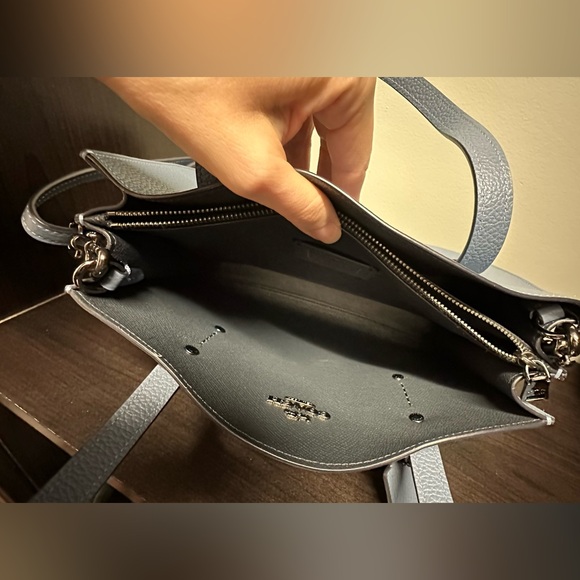 Coach Charlie Carryall handbag and crossbody (blue) - Picture 7 of 15